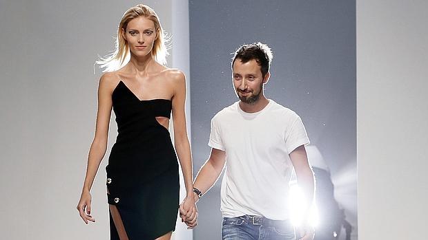 Anthony Vaccarello, director creativo de Saint Laurent